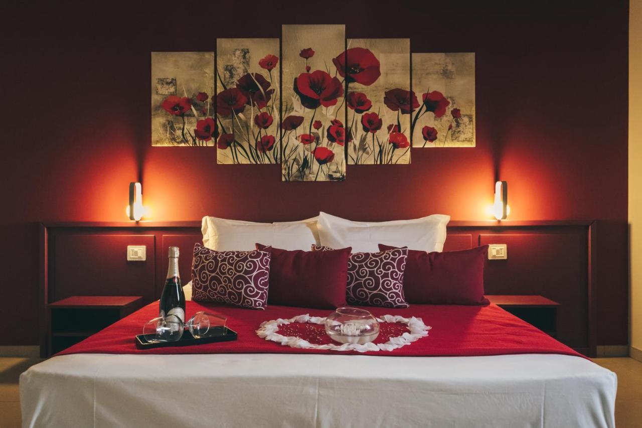 Rosy'S Rooms Patrica 外观 照片